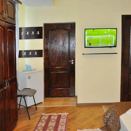 Pensión Flamingo 3*