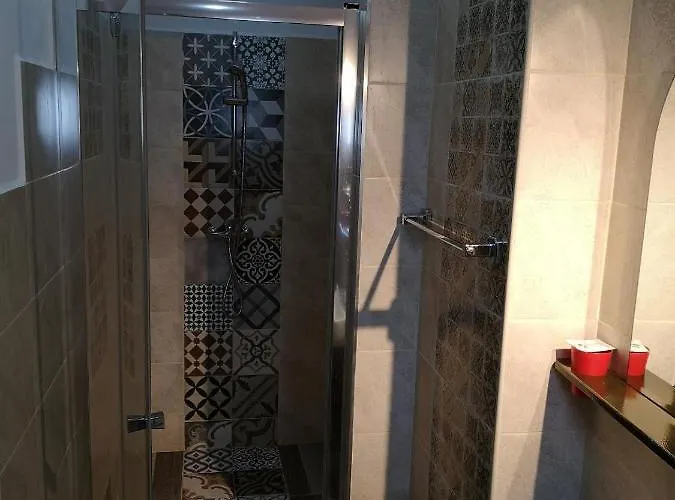 Flamingo בית הארחה